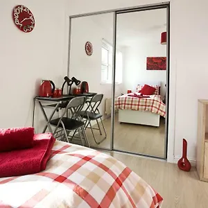 Alloggio in famiglia Gala - Free Parking Edimburgo